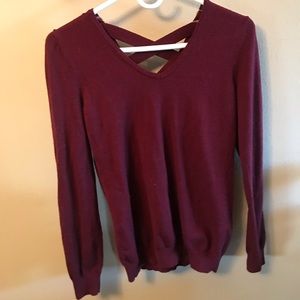 Sweater with cut out back